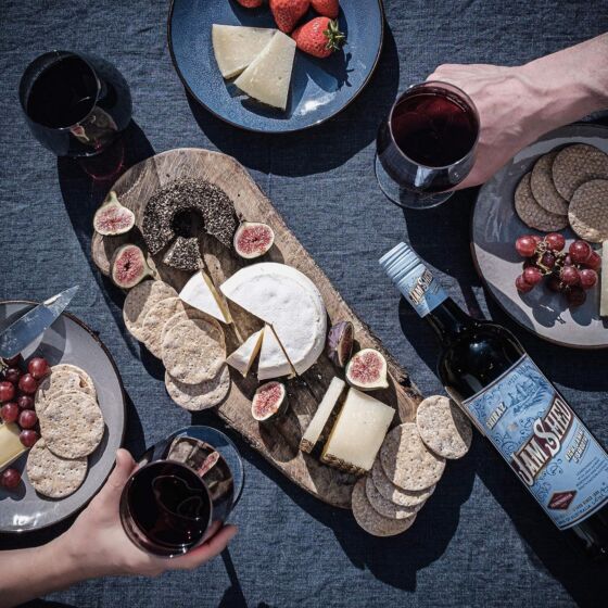 Jam Shed Shiraz Wine, 6 x 75cl ( case of 6 )